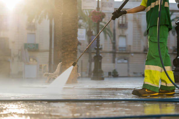 Best Garage Pressure Washing  in Wartburg, TN